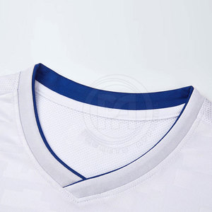 Tenue d'entraînement OEM de haute qualité, uniforme de football nouveau design, prix bas, best-seller, uniforme de football respirant - Product Image 2