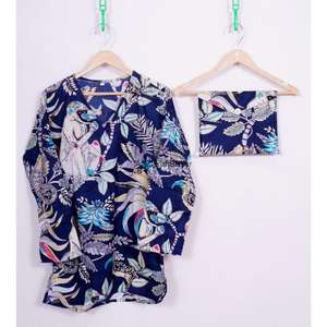 Ensemble de pyjama d'hiver en coton 100% imprimé pour femmes, avec haut à manches longues et bas long, confortable et respirant - Product Image 3