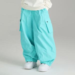 Pantalones de Esquí Impermeables Unisex, Pantalones de Snowboard Aislantes y Resistentes al Viento, con Bolsillos Tipo Cargo, para Deportes de Invierno al Aire Libre, Pantalones de Nieve Extra Grandes - Product Image 1