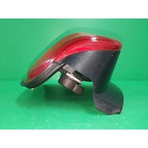 Feu arrière droit d'occasion certifié OE pour Escape I 2000-2007, ajustement universel 4L8413B504D - Product Image 3
