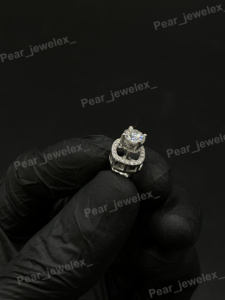 Boucles d'oreilles clous classiques solitaires en argent 925 avec diamant taille ronde, serti halo, bijoux de fiançailles - Product Image 2