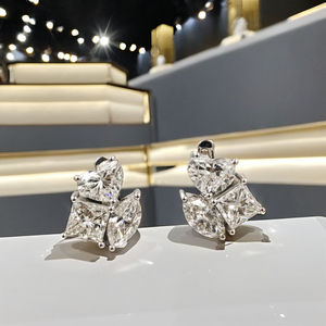 Exquisitos Pendientes de Diamantes Blancos Naturales de 0.43 Ct en Forma de Corazón, Oro de 14K, Corte Brillante, Diseño Vintage, Chapados en Rodio, IGI, para Mujer - Product Image 2