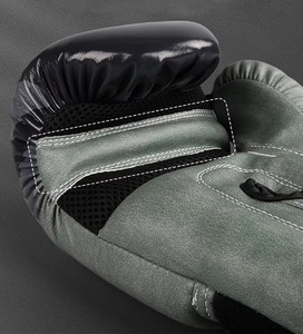Gants de boxe professionnels avec logo personnalisé, qualité supérieure en cuir PU pour le kickboxing, le karaté, le MMA, le Muay Thai et les arts martiaux - Product Image 3