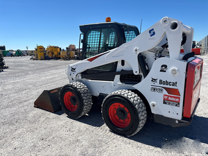Cargadora Compacta de Dos Velocidades S740 2019 con Cabina Cerrada, Máquina de Construcción de Alto Rendimiento - Product Image 4
