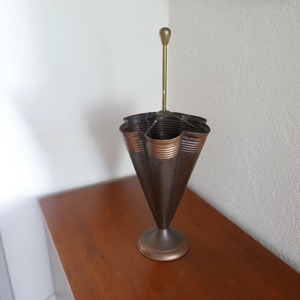 Paragüero Galvanizado Vintage para Entrada del Hogar y Decoración de Eventos, Organizador de Almacenamiento de Metal Rústico con Atractivo Clásico - Product Image 5