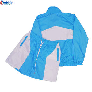 Conjunto Deportivo de Chaqueta con Cierre y Parches Reflectantes con Logotipo Personalizado y Pantalones Cortos de Nailon, Unisex, Cortavientos para Hombre - Product Image 2