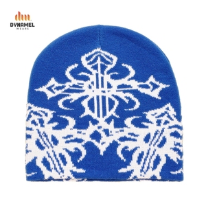 Bonnet unisexe en tricot côtelé avec revers, en acrylique chaud, broderie 3D et rivets - Product Image 4