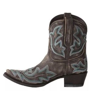 Botas Vaqueras de Cuero con Bordado Único y Costuras Color Verde Azulado, Diseño Occidental para Hombre y Mujer - Product Image 3