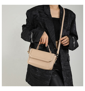 Sac bandoulière tendance et élégant pour femme avec boucle simple – Nouvelle collection très prisée - Product Image 4