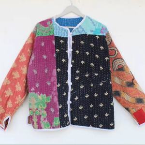 Veste Kantha vintage pour femmes Veste en patchwork Veste unique pour femmes - Product Image 1
