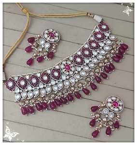 Conjunto de collar y aretes Kundan con moissanita de aspecto chapado en oro de la mejor calidad clásica, para bodas indias, para mujeres. - Product Image 1