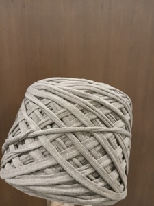 เส้นด้ายเสื้อยืดผ้าฝ้ายคุณภาพพรีเมียม - Product Image 1