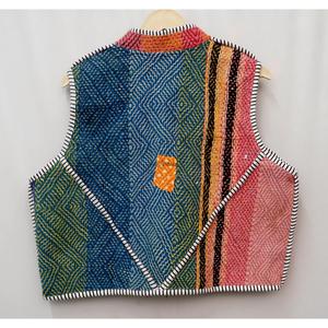 Gilet tricoté vintage Kantha imprimé, fait main, en coton, col mandarin, écologique et respirant - Product Image 4
