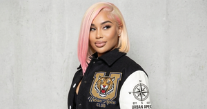 Chaquetas Varsity para Mujer, Fabricante OEM, Bordadas, con Estampado de Cuero, Logotipo Personalizado, Otoño, Reversibles, Estilo Bomber, Transpirables - Product Image 3