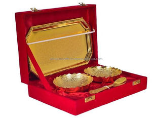 Ensemble de 2 bols en laiton plaqué or et argent bicolore avec plateau sur pied et cuillères dans une boîte rouge - Product Image 4