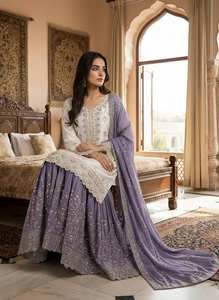 Traje Sharara de Seda Chinon de Diseñador con Bordado Pesado y Lentejuelas, y Dupatta – Conjunto Étnico para Mujer para Bodas y Fiestas - Product Image 2