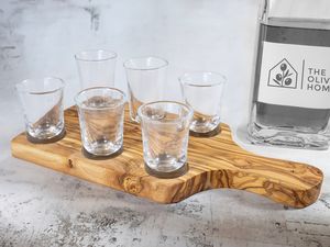 Bandeja de servir corta de madera con soportes de vidrio de acabado liso para servir en la mesa, ideal para cervecerías, bares y restaurantes. - Product Image 4