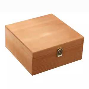 Boîte à bijoux carrée en bois poli avec couvercle, minimaliste, 1 couche de rangement - Product Image 1
