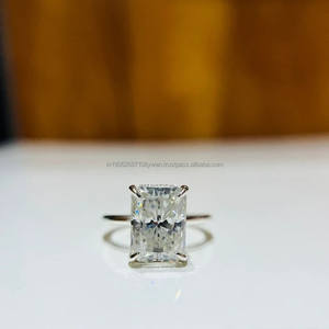 Bague solitaire allongée en argent 925 avec halo caché bijoux de laboratoire minimaliste, cadeau de mariée parfait - Product Image 1