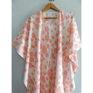 ชุดเดรสผ้าฝ้ายทำมือสไตล์โบฮีเมียน คอวี แขนทรงปีกค้างคาว ลายพิมพ์บล็อก ลายดอกไม้ ซักได้ ทรงหลวม ใส่คลุมชายหาด เหมาะสำหรับฤดูร้อนและการเดินทาง - Product Image 2