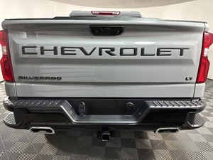 Chevrolet Silverado 1500 LT Trail Boss Usada, Año 2024 - Product Image 3