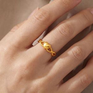 Anillo de Oro Heartwave Premium de 18K, Anillo Abierto con Corazón para Mujer, Diseño Minimalista de Amor, Joyería Fina Elegante - Product Image 2