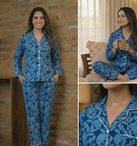 ชุดนอนผ้าฝ้ายสีครามคลาสสิกสำหรับผู้หญิง สวมใส่สบาย พิมพ์ลายด้วยมืออย่างมีศิลปะ ผลิตในอินเดีย - Product Image 6