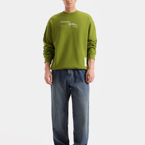 Sweat-shirt en molleton bouclé de luxe avec empiècements latéraux renforcés et bordures côtelées vintage - Product Image 6