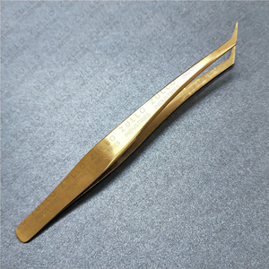 Juego de 2 Pinzas para Pestañas de Acero Inoxidable Chapadas en Oro, Curvas Tipo J, Antiestáticas, para Uso Profesional - Product Image 2