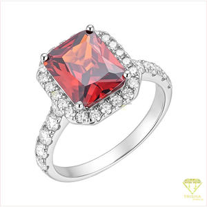 Anillo central rectangular de plata de ley 925 con diamante cultivado en laboratorio de primera calidad y borde de piedras redondas para revendedores mayoristas - Product Image 2