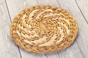 Salvamantel Redondo de Jacinto de Agua Hecho en Vietnam, 30cm, Hecho a Mano, Ecológico, Estilo Bohemio, Resistente al Calor y Anti-escaldaduras - Product Image 3