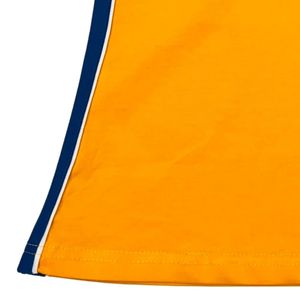 T-shirt Sigma Gamma Rho Gold Premium avec lettres grecques, détail latéral bleu, en coton doux, élégant et décontracté pour tous les jours - Product Image 5