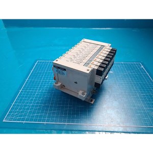 Base de distributeur de électrovannes SMC VV5Q-ULB990061 d'occasion – Pièces d'équipement semi-conducteur Legacy - Product Image 5