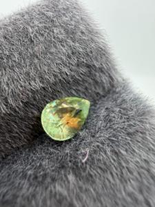 Zafiro Verde Natural Corte Pera 1.00CT Sin Calentamiento Sin Luz Artificial de Ceilán, Sri Lanka Sin Orificio para Joyería - Product Image 4