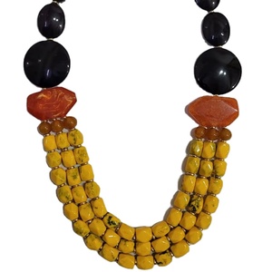 สร้อยคอลูกปัดเรซิ่น คุณภาพดีที่สุด ดีไซน์ล่าสุด เครื่องประดับสำหรับทุกเพศ เหมาะสำหรับงานปาร์ตี้ จากอินเดีย - Product Image 1