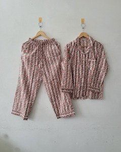 Conjunto de Pijama de Leopardo con Estampado de Selva, 100% Algodón, Elegante y Suave, con Cuello Camisero y Mangas Largas, para Verano, Otoño/Invierno - Product Image 4
