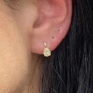 Pendientes de Diamantes con Corte de Pera en Oro Sólido, Pendientes Minimalistas de Lujo, Joyería Fina Elegante, Regalo para Mujer, Estilo para Uso Diario - Product Image 4