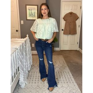 2025 blusas y Camisas de mujer con textura floral, blusas con picardías de manga acampanada, blusas fluidas con diseño único - Product Image 6