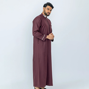 Precio de fábrica Moda Color sólido Bordado simple Slim Fit Hombres Árabe Satén Musulmán Thobe para hombres - Product Image 3