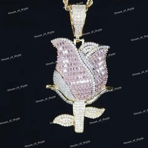 Collar con Colgante de Flor de Rosa con Diamantes Moissanite Engastados en Cadena Cubana de Plata 925, Joyería de Lujo Estilo Hip Hop - Product Image 4