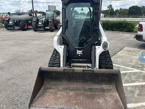 Chargeuse sur chenilles compacte T62 2022, équipement de construction robuste - Product Image 5