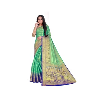 Sari en soie Banarasi de créateur, le plus vendu, avec bordure riche en Zari doré, pour tenue de mariée et cérémonie de fiançailles, disponible en promotion. - Product Image 1