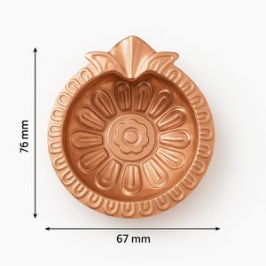 Lampes à huile traditionnelles en cuivre pour les festivals de Puja Diwali, Pooja Deepam artisanal pour la décoration de la maison et du temple - Product Image 5
