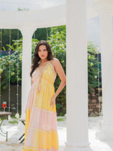 Vestido Midi Bohemio Ombre Amarillo y Rosa, Manga 3/4, Ligero, Fluido, Estampado Floral Digital, 100% Algodón, Vestido de Verano para Vacaciones - Product Image 2