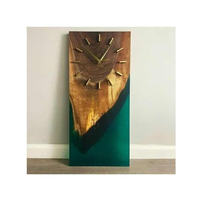 Jam Dinding Gantung Desain Modern dengan Jarum Gerakan Kuarsa Resin Epoksi Kayu Gaya Farmhouse untuk Dekorasi Ruang Tamu Rumah Bergaya Rustic Bohemian.