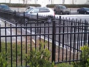 Panneaux de clôture modernes, robustes, écologiques, durables, personnalisés, en acier galvanisé, en fer forgé, résistants aux UV, antirouille - Product Image 3