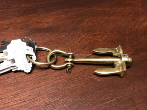 Llavero de Ancla de Latón de Primera Calidad, Estilo Vintage Náutico, Decorativo y Ligero para Hombre - Product Image 3