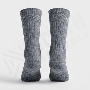 Crew Socks Solid Gray Knitted Cotton Breathable Casual Daily Wear Adult Autumn Standard Thickness - Product Image 2