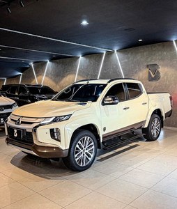 CUATRO AUTOS USADOS, EXCLUSIVIDAD Y L 200 Triton Sport Terra HPE-S 2.4 Turbo Diésel Automático 2025-2026 4x4 Pick-up - Product Image 6