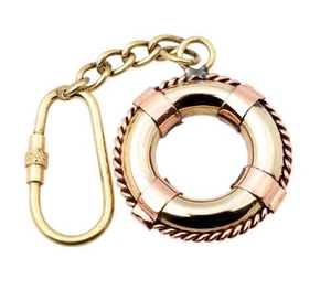 Porte-clés vintage en laiton en forme de bouée de sauvetage, accessoire de collection nautique et maritime, cadeau - Product Image 3